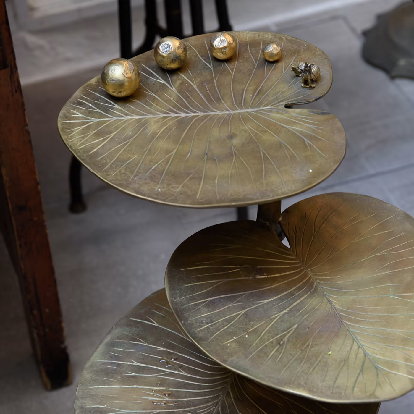 Oak 06 bronze side table
