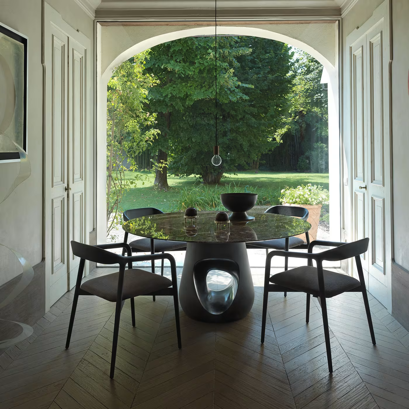 Barbara dining table with marquina marble top