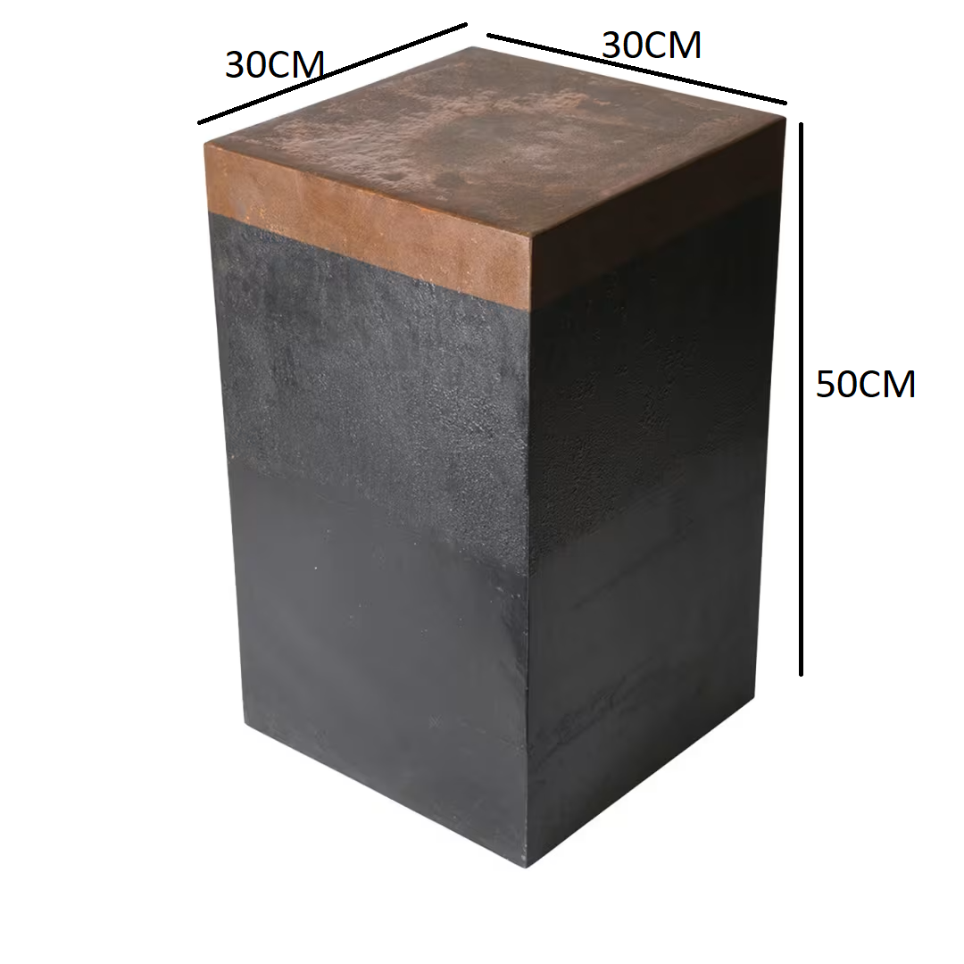 Biretto iron side table