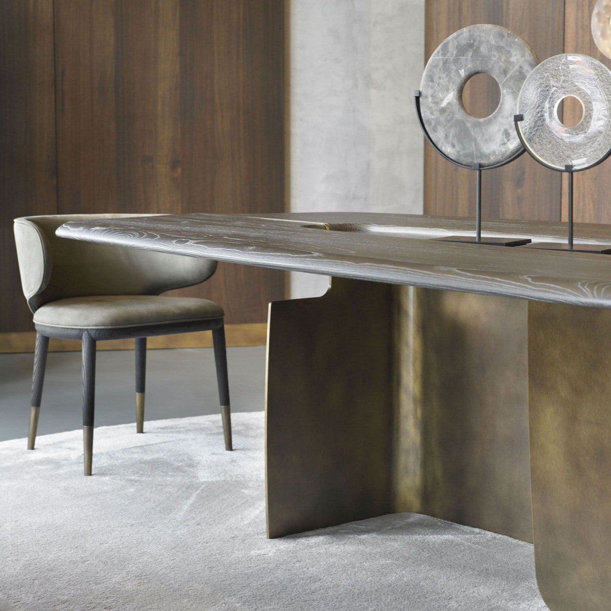 Menhir Table